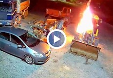 Палежът в село Караполци е заснет от охранителни камериМаскиран мъж