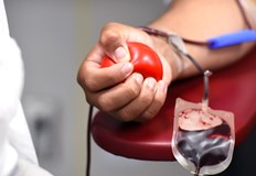 Жената е с кръвна група AB положителна и няма близки