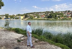 Кметът на Русе посети днес обновяването на гребната база преди