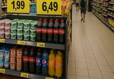 Туристи и местни споделят че храните в супермаркетите струват колкото