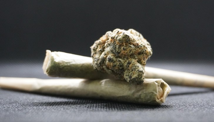 Задържаните са на възраст 19, 37 и 40 години