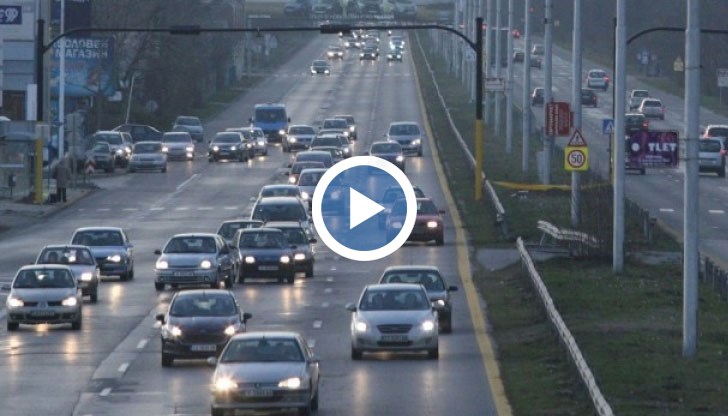 Депутатите гласуваха промени в Кодекса за застраховане - добрите шофьори ще плащат по-малко