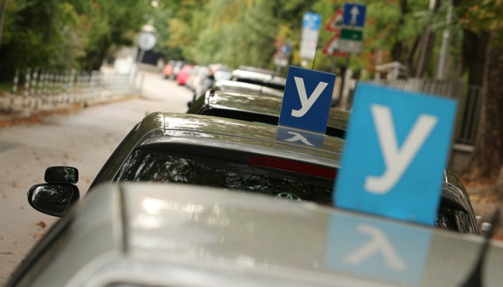 Цифровият контрол на шофьорските курсове започва от 12 юли