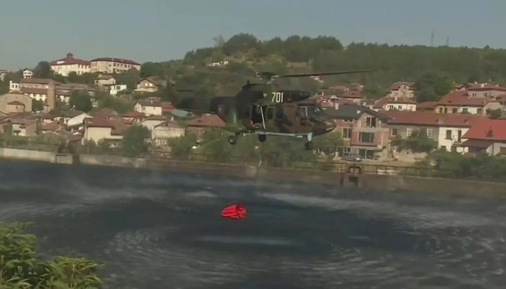 Нов пожар при Дупница беше бързо ограничен край село Баланово