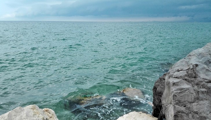 Облаци и кратки валежи ни очакват в началото на следващия месец