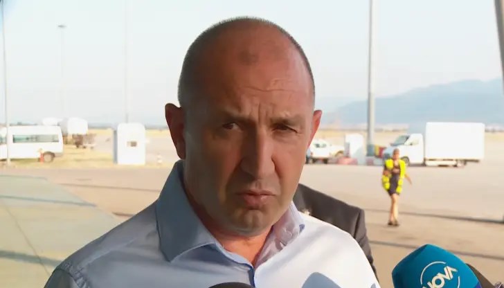 Държавният глава настоява за спешна покупка на собствена пожарогасителна авиация