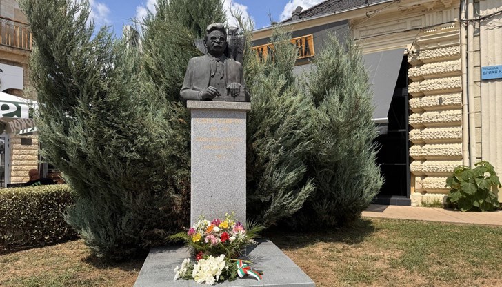 Събитията започват на 29 юли с поклонение пред паметника на писателя и прожекция на документален филм за живота му