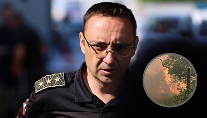 Силният вятър възпрепятства гасенето, а ситуацията в Симитли също остава тревожна, съобщават от МВР и областната управа Силният вятър възпрепятства гасенето, а ситуацията в Симитли също остава тревожна, съобщават от МВР и областната управа