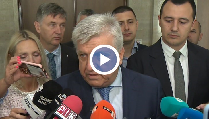 БСП критикува хаотичното поведение на ПП-ДБ в парламента