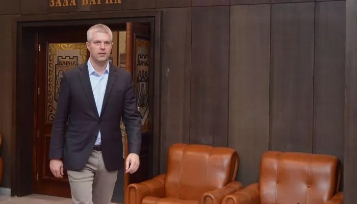 Разследването срещу варненския кмет включва обиски и изземване на документи