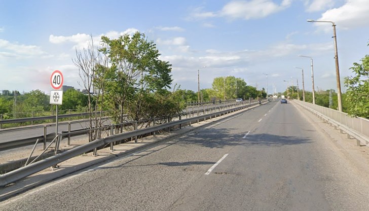 Булевард „България“ ще бъде частично затворен от 27 до 31 юли заради ремонт на фугите на надлезa