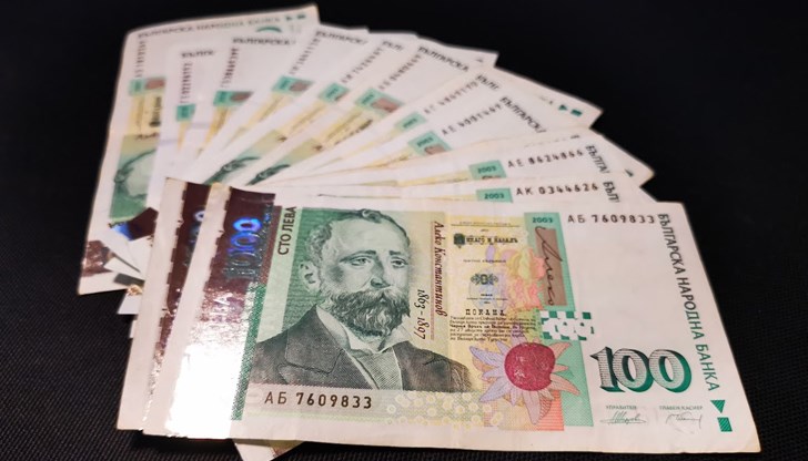 Предложенията са внесени от депутати от ГЕРБ-СДС и ДПС - Ново начало