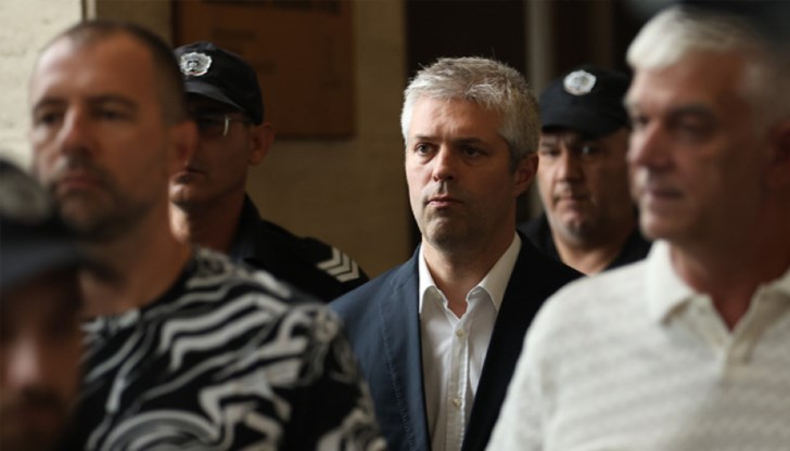 АРД посочва, че гневът на хората е провокиран от задържането на кмета Благомир Коцев