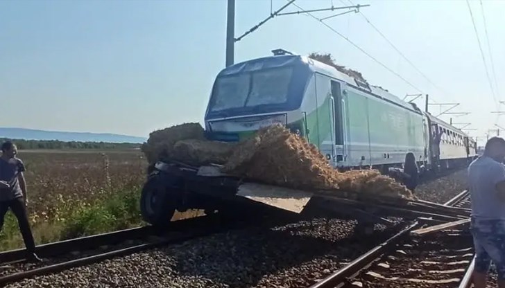 Дете загина на място, бащата е в критично състояние Дете загина на място, бащата е в критично състояние
