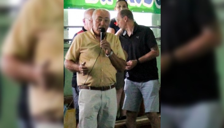 Основателят на клуба по бадминтон в Русе разказва за 50 години история преди юбилейното честване