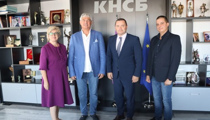 Подписаха ново тригодишно споразумение за по-добри условия в общинския транспорт