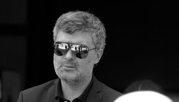 Внукът на Тодор Живков ще бъде изпратен на последния път утре Внукът на Тодор Живков ще бъде изпратен на последния път утре