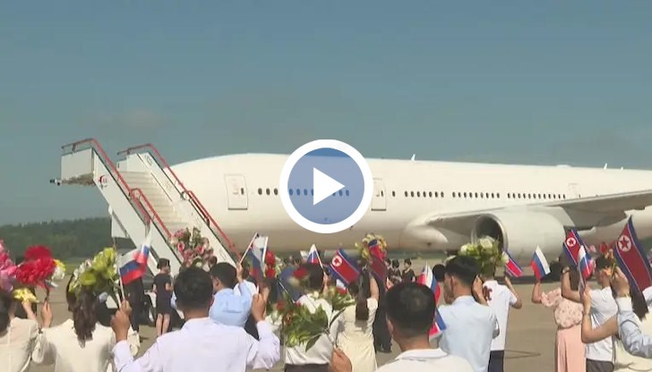 Боинг 777 с над 400 пътници кацна в севернокорейската столица след 8-часово пътуване