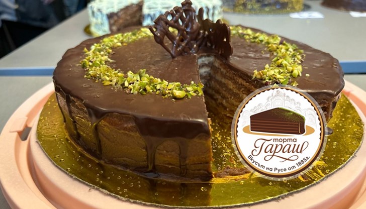 Венелин Молнар нарече творбата "класически пример на антидизайн"