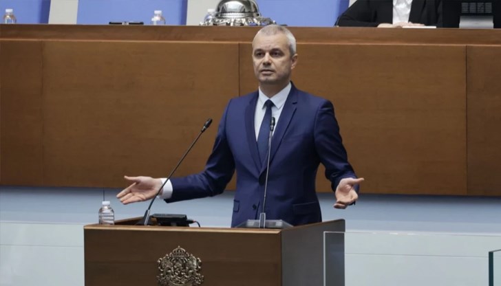 Парламентарните страсти се разгорещиха още преди 9:30 часа след въпрос на „Възраждане“ към вицепремиера за демографската политика