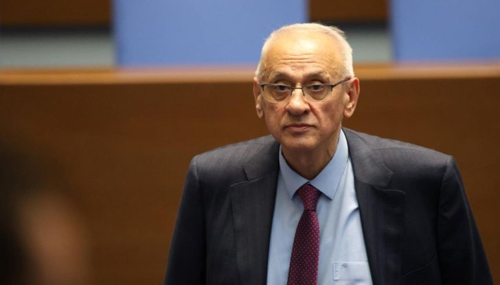 Силви Кирилов обяви график за доставки по европейската програма за спешна помощ Силви Кирилов обяви график за доставки по европейската програма за спешна помощ