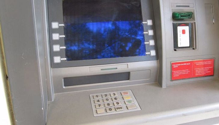 Парламентът в Атина прие законови промени в полза на гражданите, влизащи в сила от 11 август