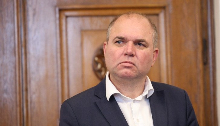 Бившият депутат твърди, че загубата на газовата компания достига над 300 милиона лева Бившият депутат твърди, че загубата на газовата компания достига над 300 милиона лева