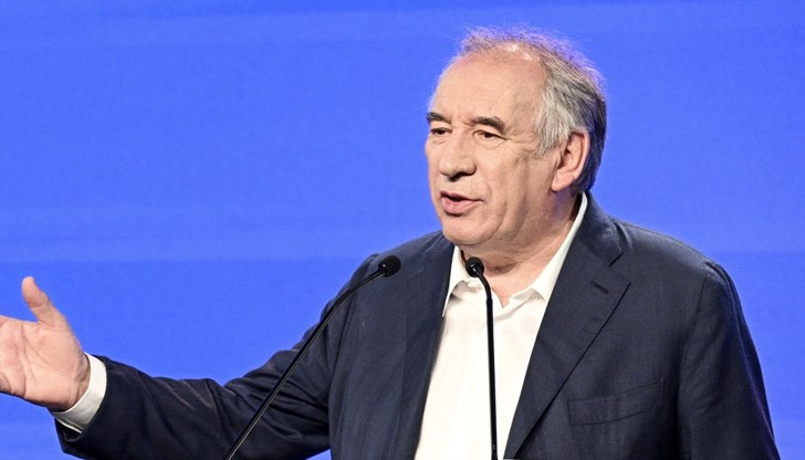 Френският премиер оцеля при поредния вот на недоверие Френският премиер оцеля при поредния вот на недоверие