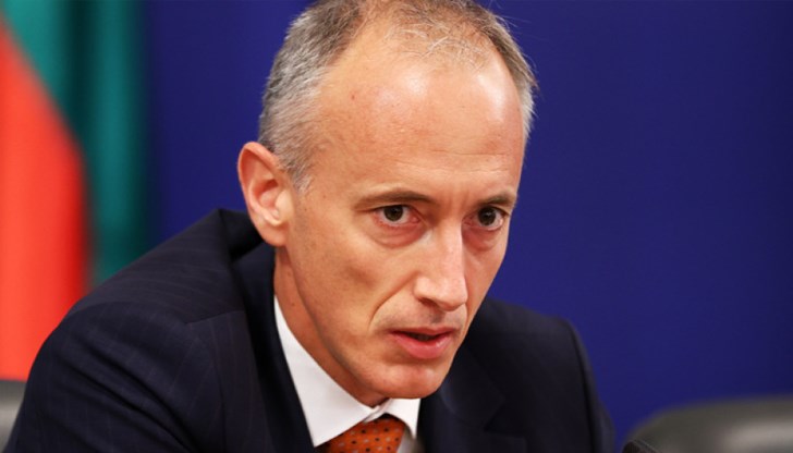 След спешни промени в закона, образователният министър пое ангажимент за устойчив модел в таксуването на студентите