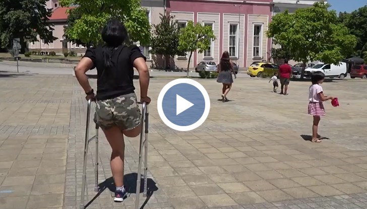 Майката на три деца ще може да проходи отново след нападението с брадва на Великден