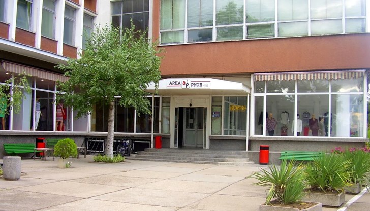 Легендарната шивашка компания прекрати дейността си от 1 юли заради икономически натиск