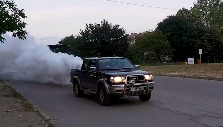 Дезинсекцията ще започне в 20:30 часа и ще продължи до полунощ Дезинсекцията ще започне в 20:30 часа и ще продължи до полунощ