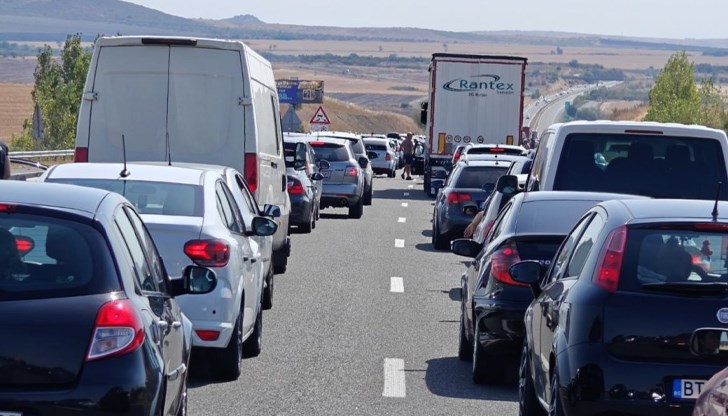 Районът при 311-ти км е разчистен, но ограничението при 323-ти км остава в сила Районът при 311-ти км е разчистен, но ограничението при 323-ти км остава в сила