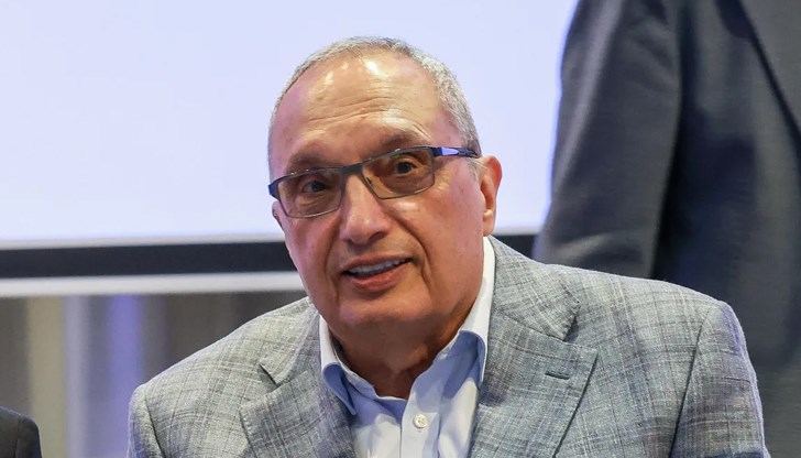 Бившият премиер изпрати отворено писмо до министър Вълчев с концепция за развитие на критично мислене