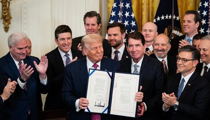 GENIUS законът регулира пазара на стейбълкойни с обем от 250 милиарда долара GENIUS законът регулира пазара на стейбълкойни с обем от 250 милиарда долара