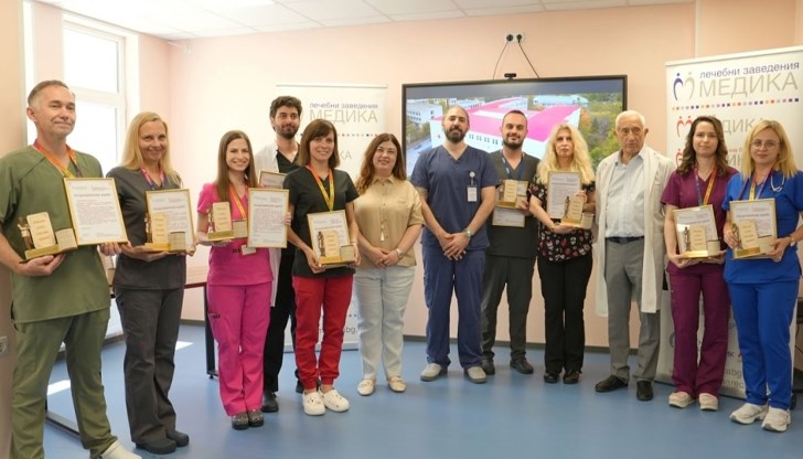 Сред отличените са четирима кардиолози и невролог със степен "Доктор по медицина"