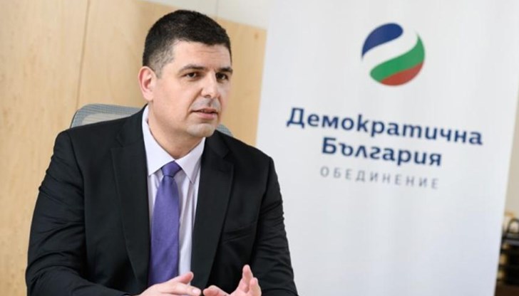 Ивайло Мирчев обяви странни заключения в становищата на институциите за законопроекта