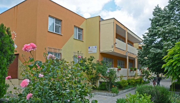 Две деца от ДГ „Приказка“ са приети в болница