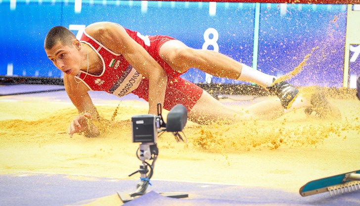 Българинът записа 15.99 метра, но използва непозволен модел шпайкове