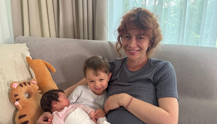 Камелия Коцева описа акцията на КПК в дома им и "показното" задържане на съпруга ѝ