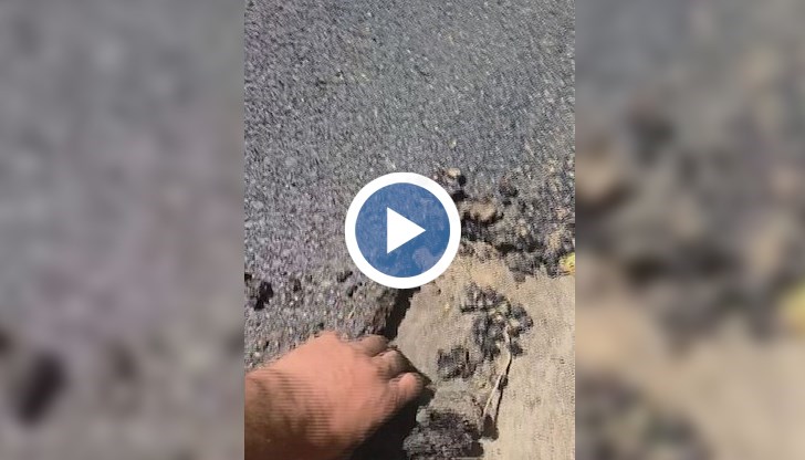 Жители на два врачански села излязоха на протест заради некачествен ремонт