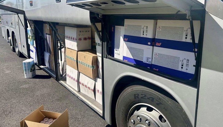 Тонове фреон, препарати за растителна защита и стоки без акцизен бандерол са задържани в автобус с чужда регистрация