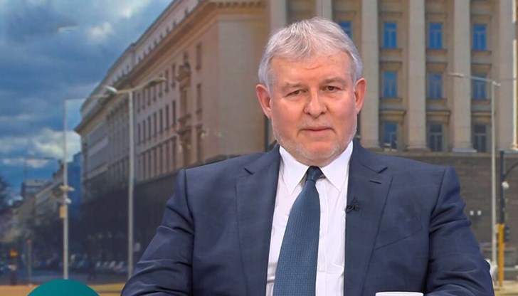 Лидерът на СДС заяви, че вотовете на недоверие саботират пътя към еврозоната