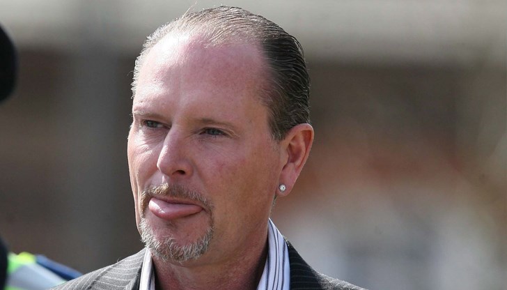 Легендарният футболист е открит в безсъзнание в дома му Легендарният футболист е открит в безсъзнание в дома му