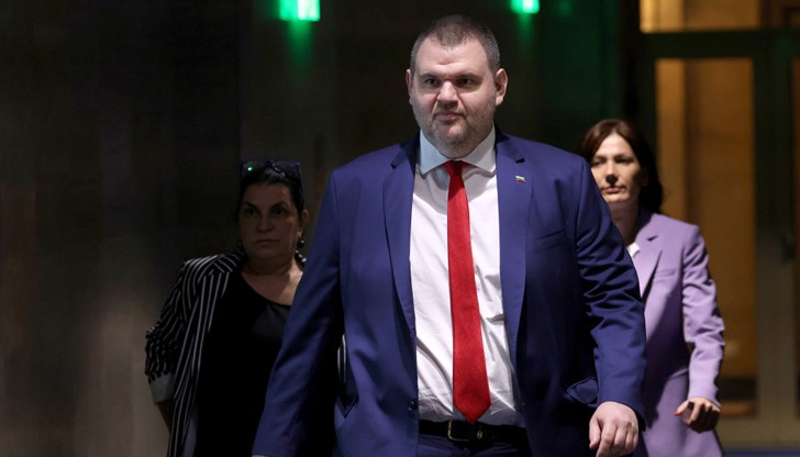 Предложението е подписано от всички народни представители на "ДПС – Ново начало" Предложението е подписано от всички народни представители на "ДПС – Ново начало"