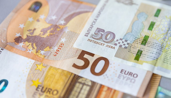 Подписани са договорите за доставка на всички машини за обмяна, докладва вицепремиерът Гроздан Караджов Подписани са договорите за доставка на всички машини за обмяна, докладва вицепремиерът Гроздан Караджов