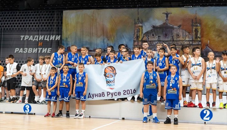 Момчетата до 12 години на русенския клуб се изкачиха на върха след впечатляваща игра срещу съперници от Румъния и Горна Оряховица