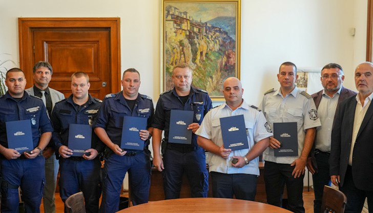 Комисията по вътрешна сигурност към НС отличи героите от Пето РУ СДВР за бързите действия през юни