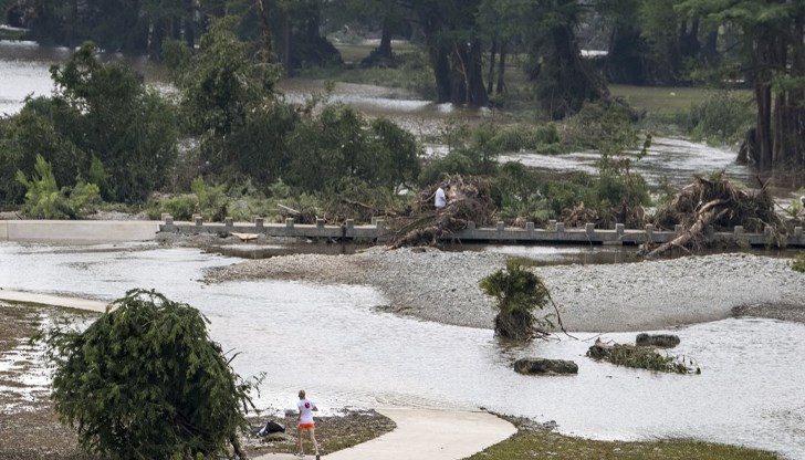 27 лагеруващи и възпитатели от "Кемп Мистик" са потвърдени за загинали 27 лагеруващи и възпитатели от "Кемп Мистик" са потвърдени за загинали