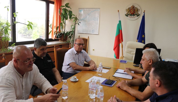 Заместник-областният управител Георги Георгиев проведе спешна среща за превантивни мерки срещу заболяванията